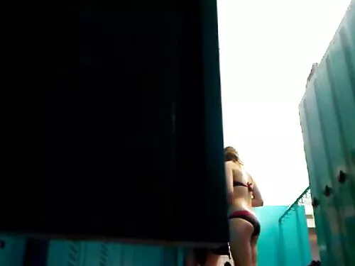 السيارة رائعة مع سكس ...