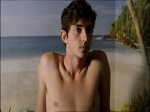 مشهد طويل الأرجل مع  ...