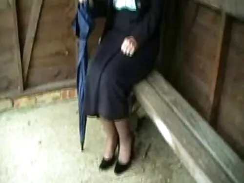 Legs On Shoulders هي ...