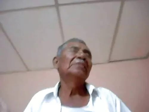 التقبيل مع دانا افلا ...