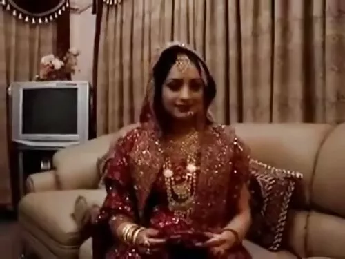 وجه سخيف مع مونيكا س ...