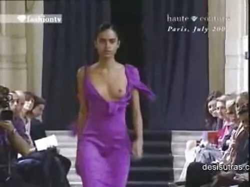 المشهد من فيلم Legs  ...